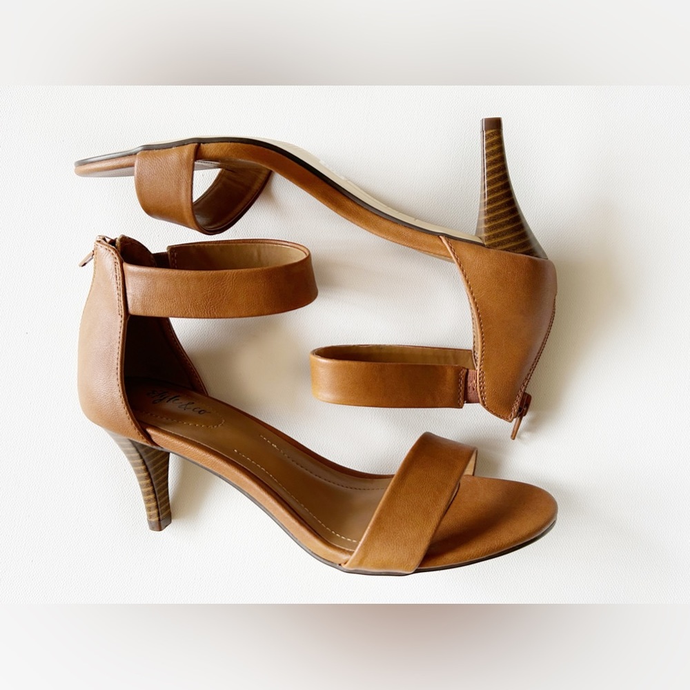 🆕 Style & Co Paycee Two-Piece Dress Sandals, 7.5M